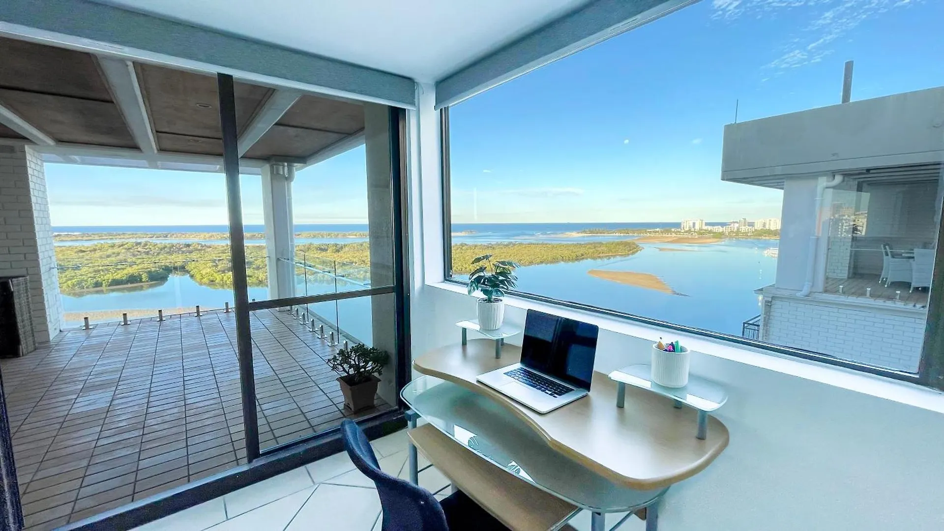 Maroochydore Riverfront Apartment