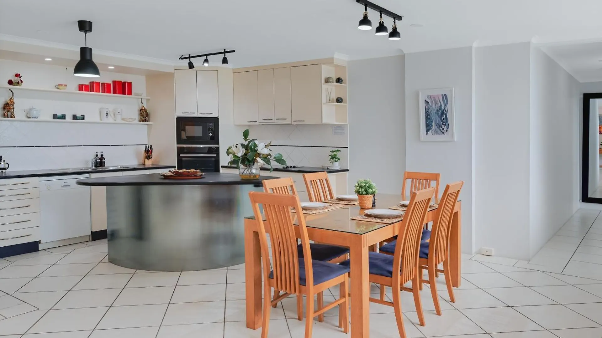 Aparthotel Maroochydore Riverfront Apartment